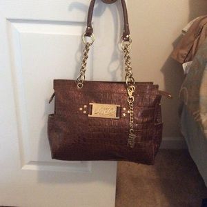 Women’s shoulder bag